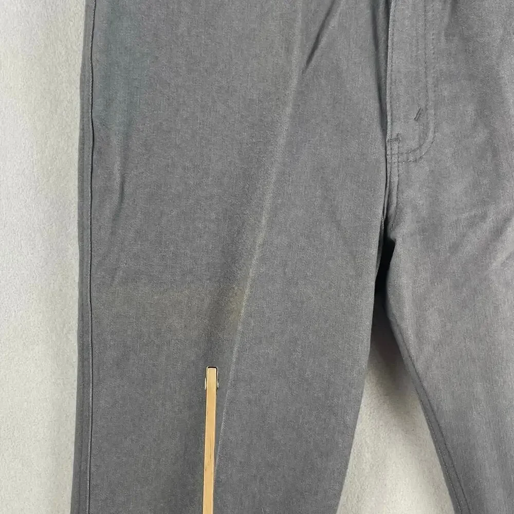 Vintage 1998 Levi's Action Jeans Mens 35x32 Gray Straight Leg Cotton Blend NWT